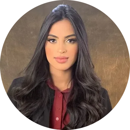 Camila Araujo Mota, OAB-licensed Brazilian immigration lawyer